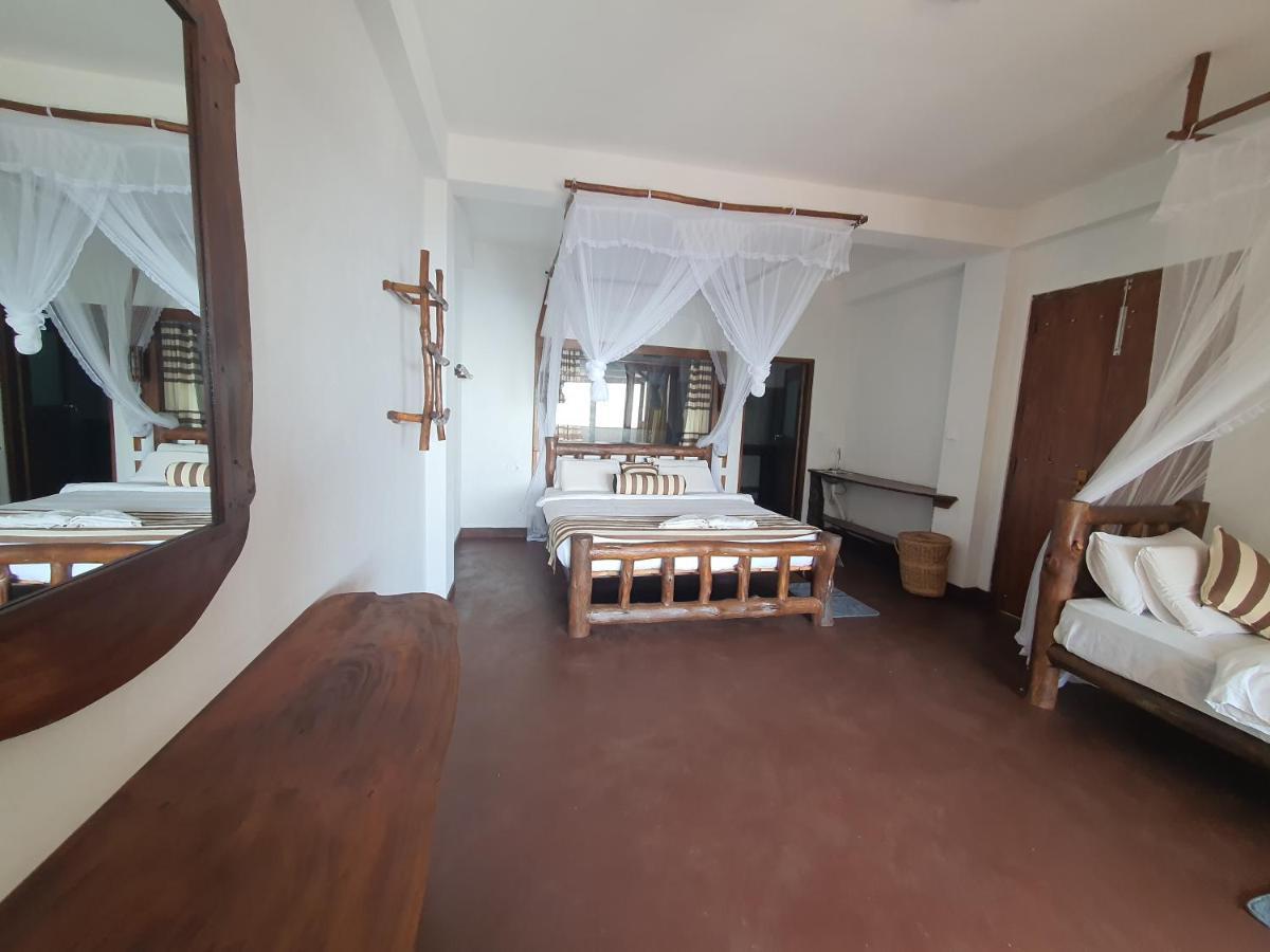 Проживання в сім'ї Mount View Guest