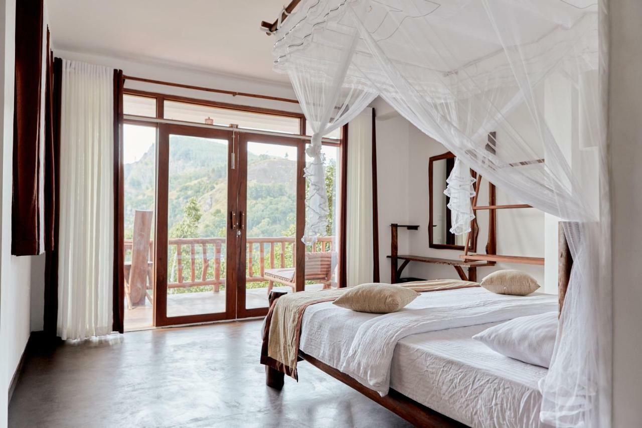Проживання в сім'ї Mount View Guest *