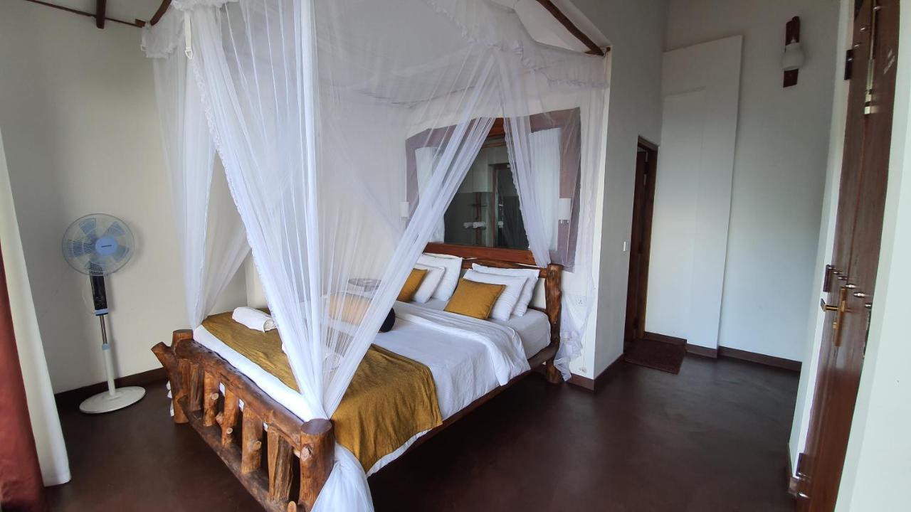 Проживання в сім'ї Mount View Guest *